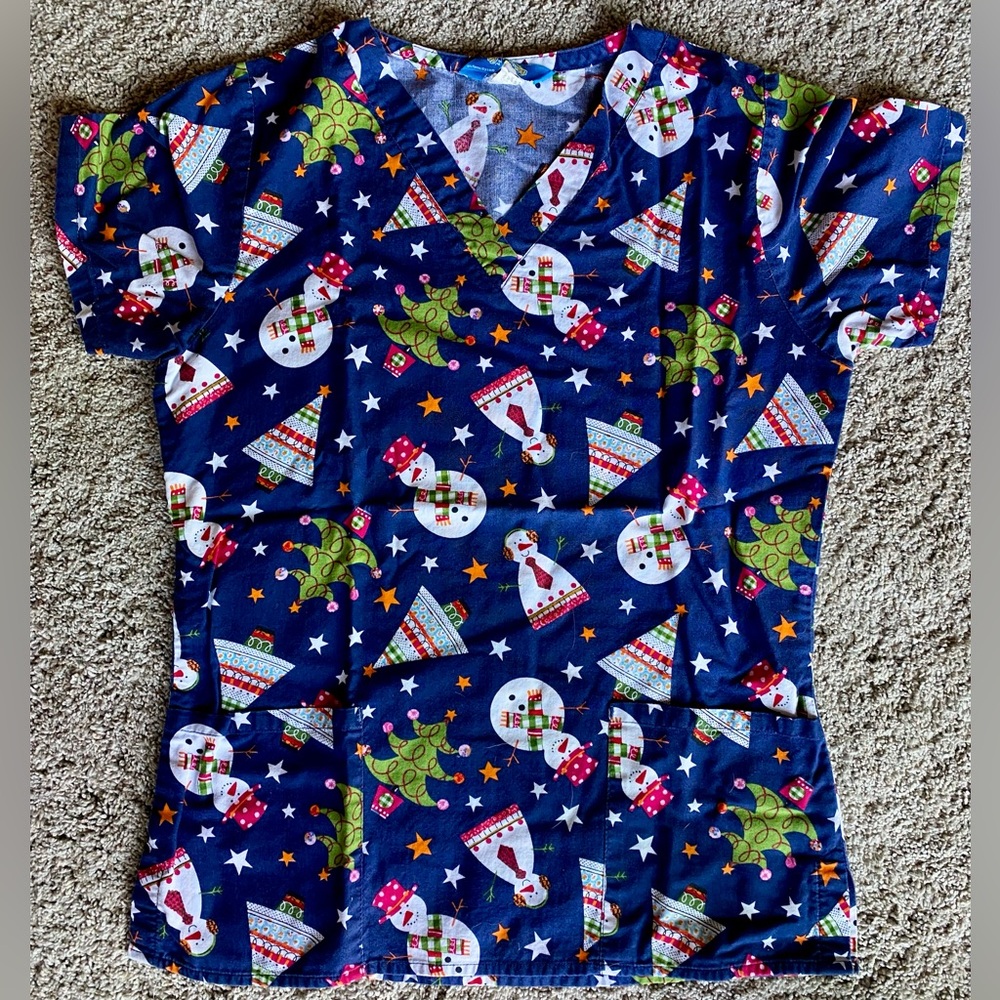 Tis the season!! Christmas scrubs!!🎅🧑‍🎄🤶 - Picture 4 of 11